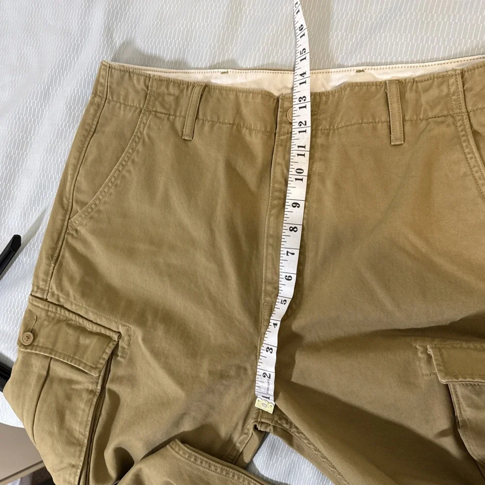 Vintage Levi's Cargo Pants Mens Size 36 x28 Tan  Relaxed Fit Straight Leg